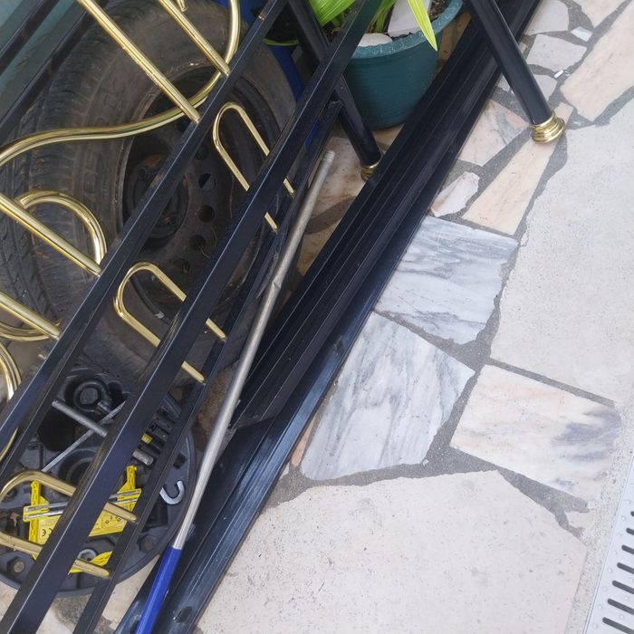 Cama de ferro sem estrado