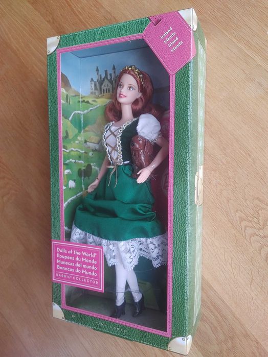 Lalka Barbie w tradycyjnym irlandzkim stroju