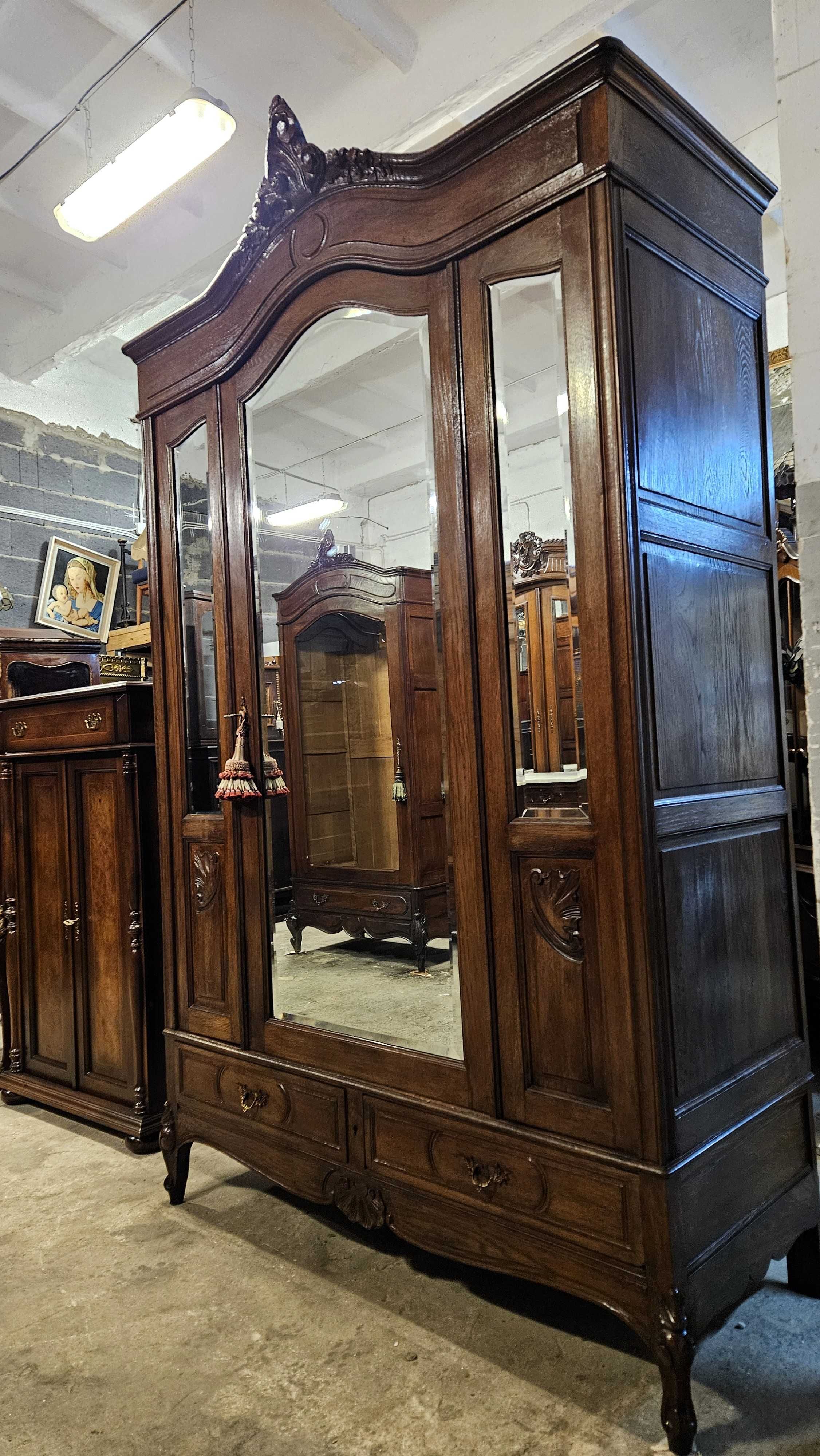 Stara Piękna Szafa - Rokale Trzydrzwiowa Konkretna nr 2