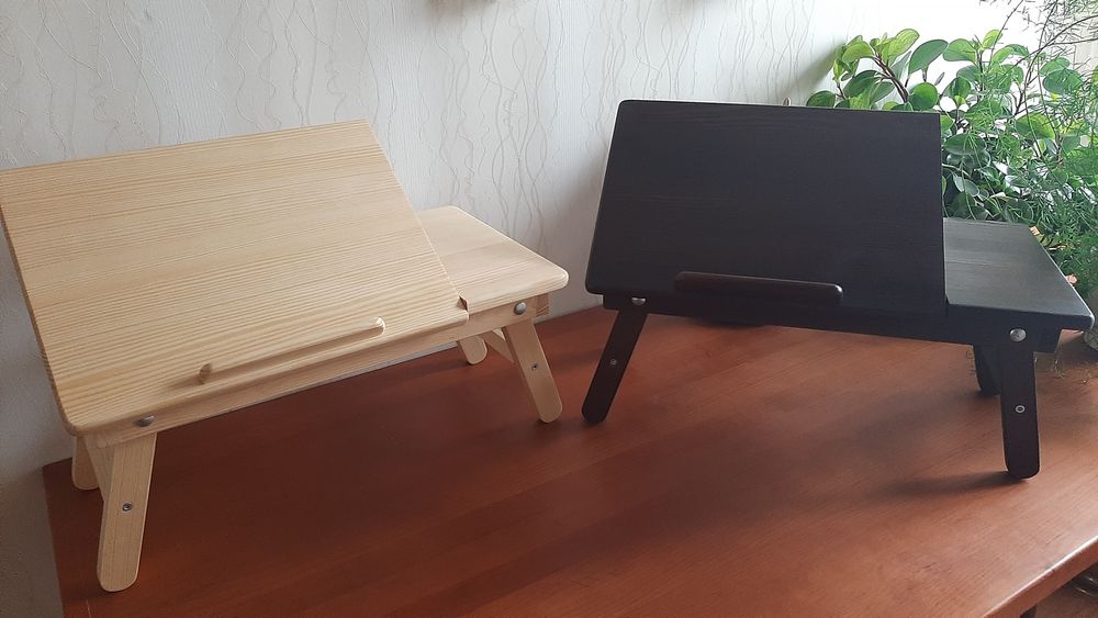 Столик з натурального дерева для ноутбука та сніданку у ліжку