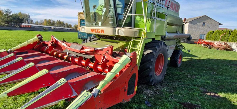 Zbiór koszenie kukurydzy na ziarno