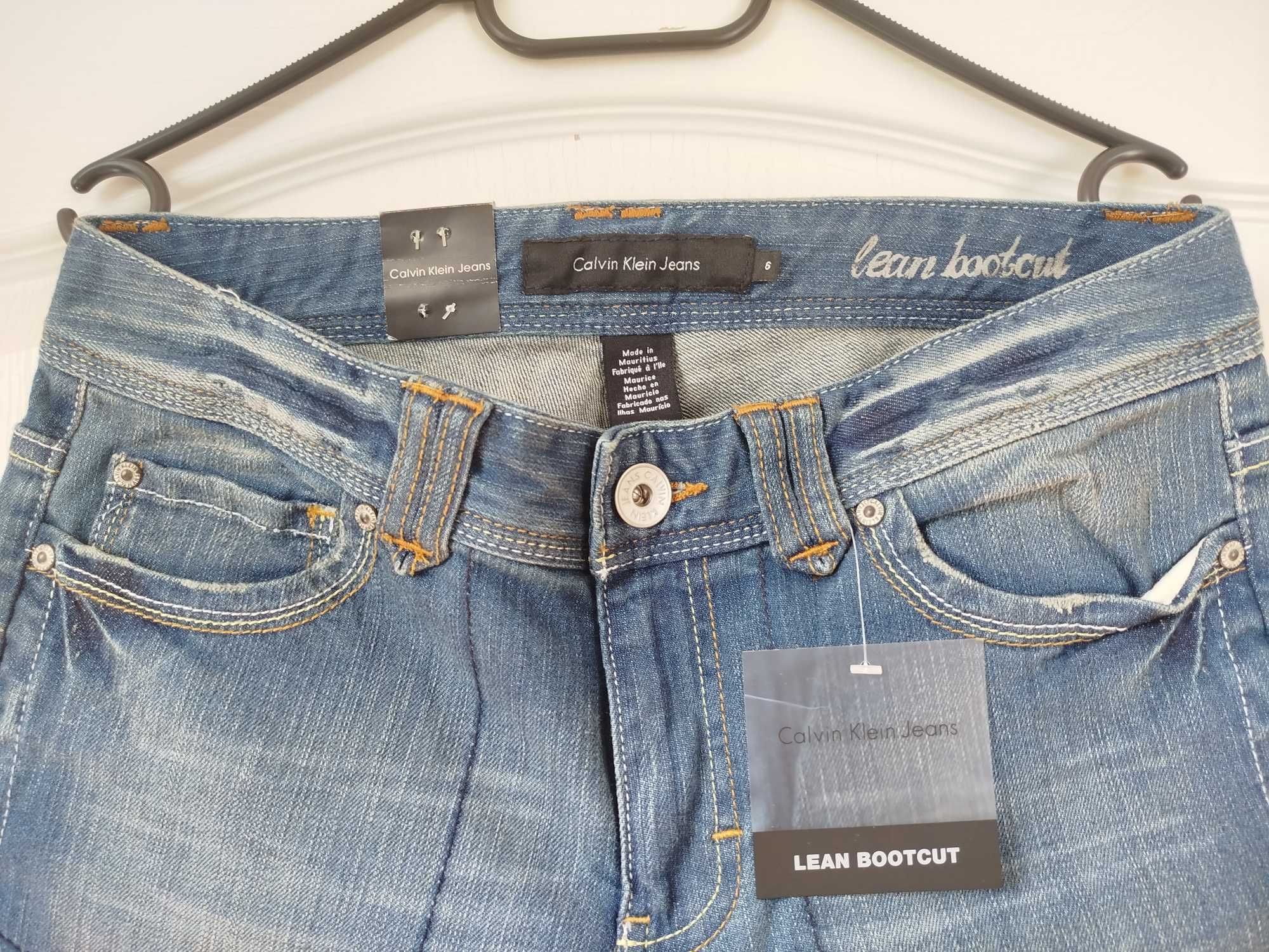 Jeansy damskie Calvin Klein Jeans Lean Bootcut Size 6/32 niebieskie
