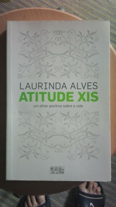 atitude xis - Laurinda Alves (portes incluídos)