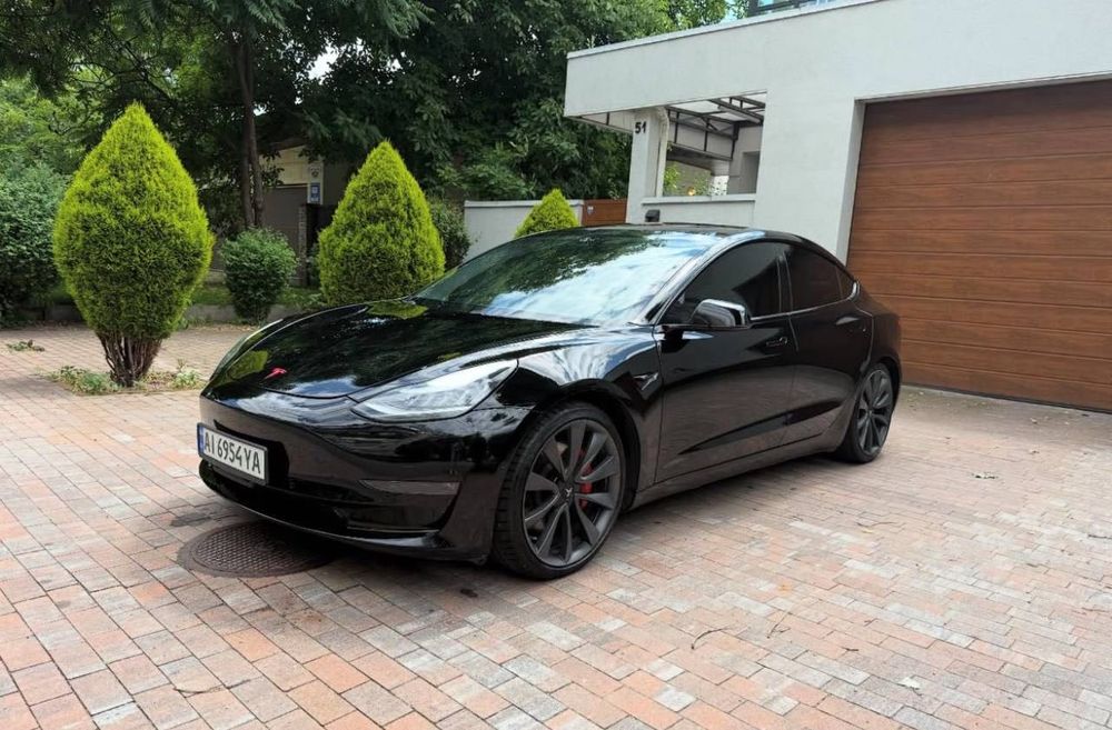 Tesla Model 3 2020