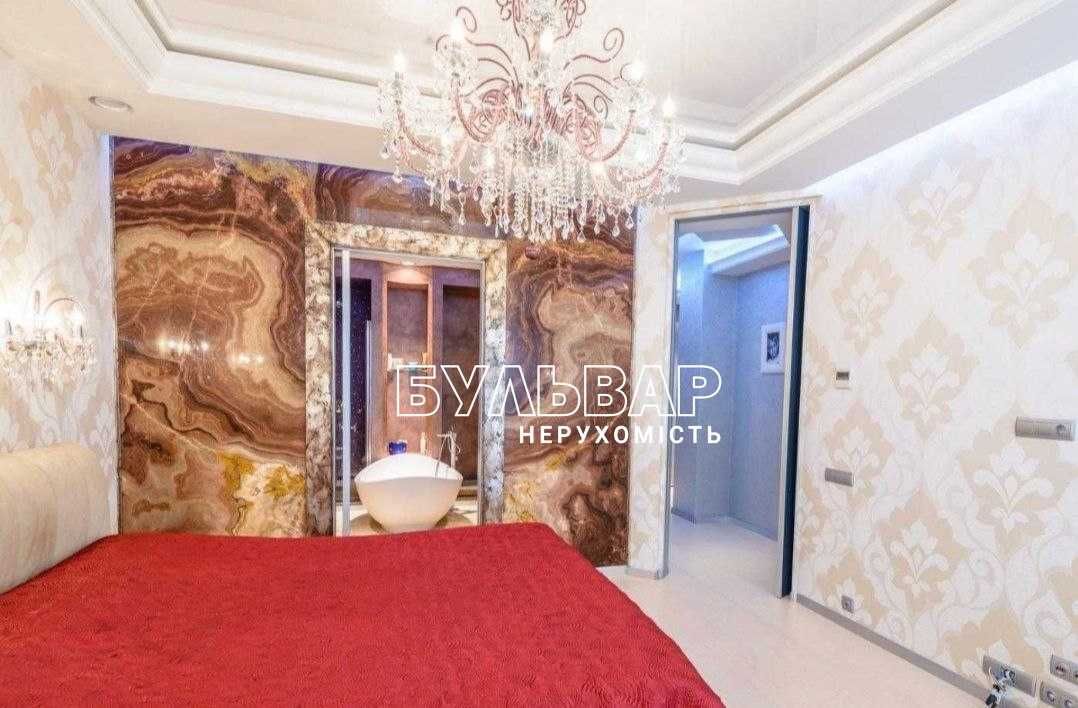 VIP!! Продам 3 к.кв Новостой ЖК Мир пер. Отакара Яроша, Бот Сад