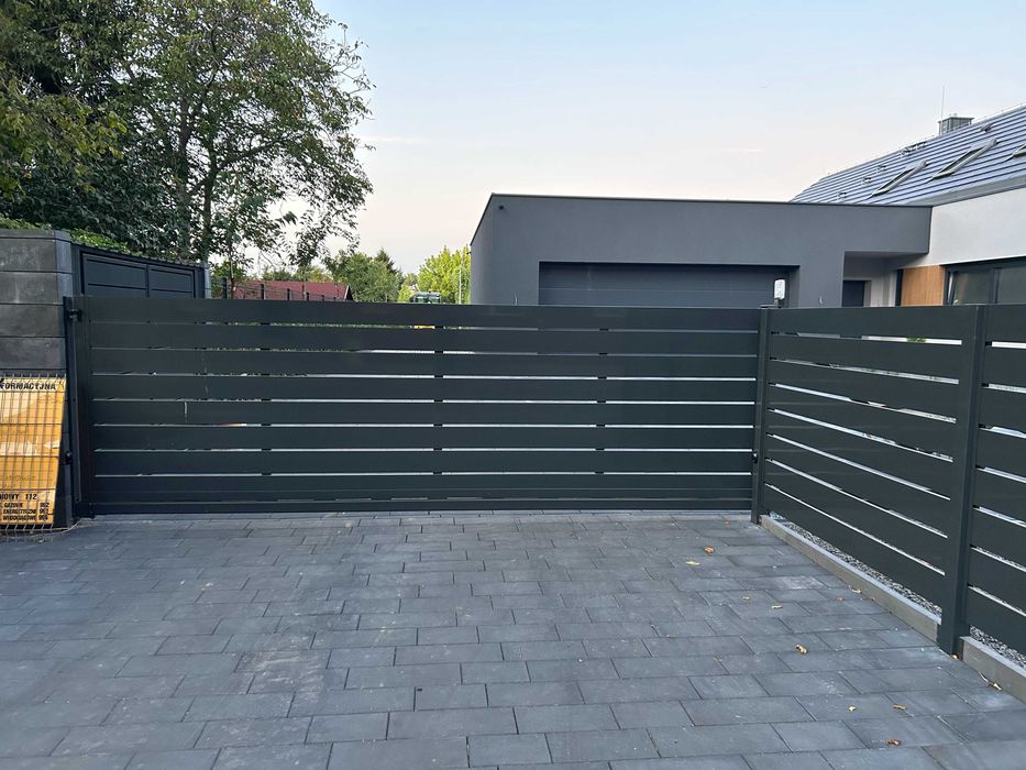 Balustrady nierdzewne  Płoty aluminiowe  ogrodzenia daszki szklane