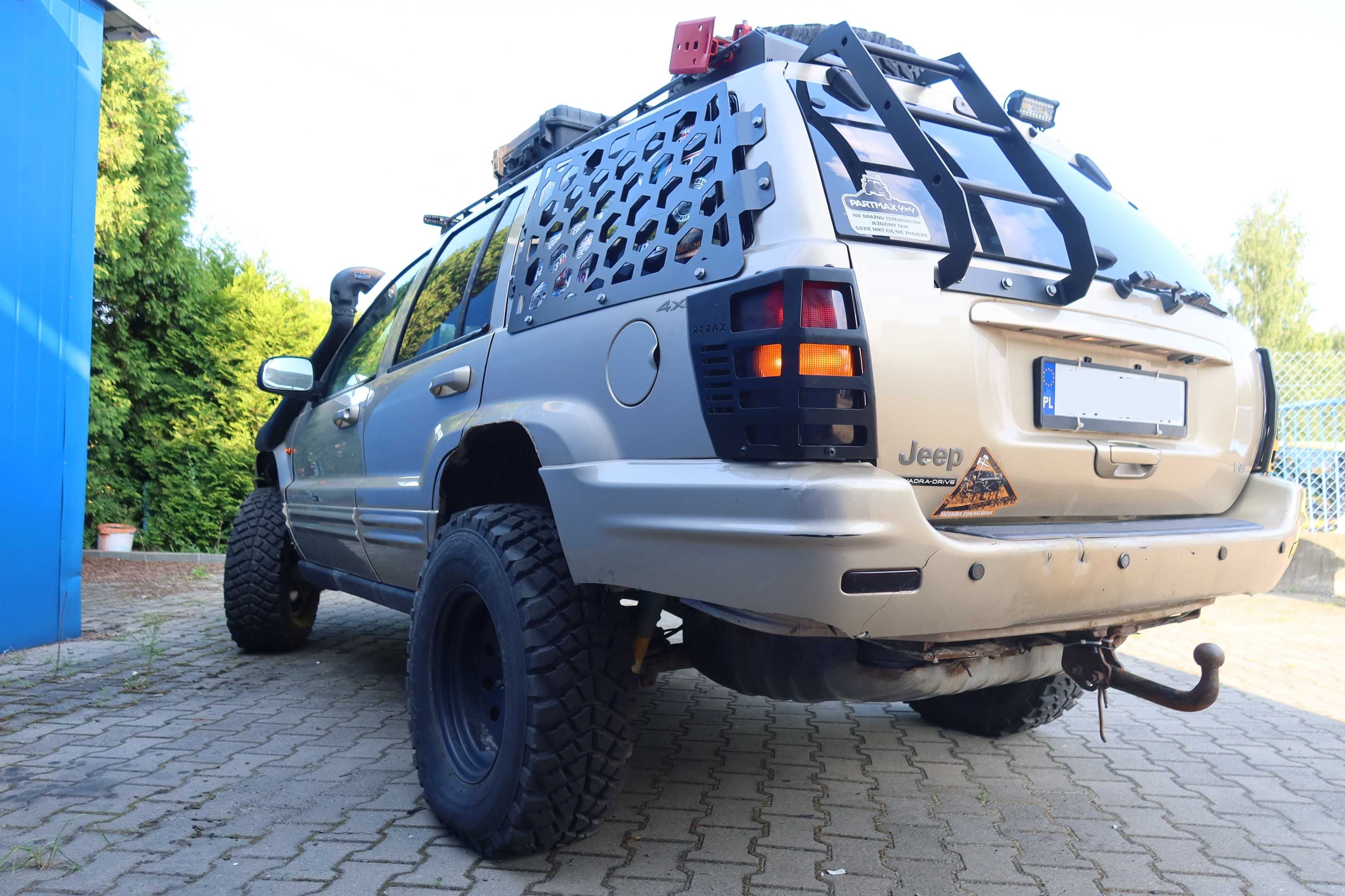 Zestaw osłonek na lampy tylne Jeep WJ