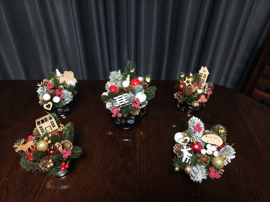 Композиції новорічні / Корпоративні подарунки на Різдво та  Новий рік