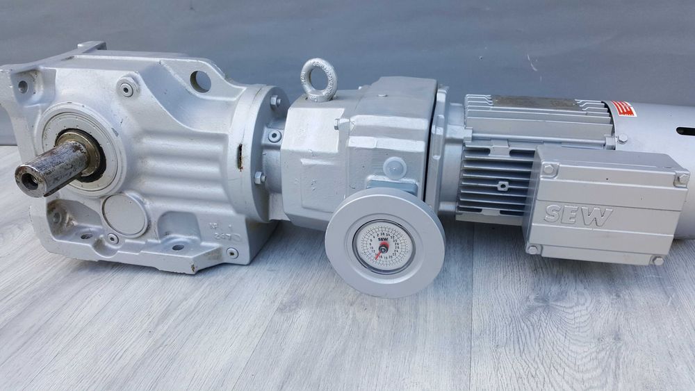 Motoreduktor SEW k67 d16b/hs dt80k4/bmg Przekładnia 7.5-37 obr.