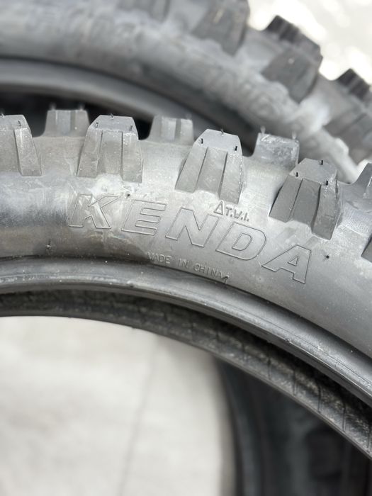 Мото шина Kenda 120/90 R18