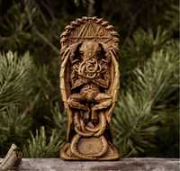 Статуетка з дерева - істота Ктулху.