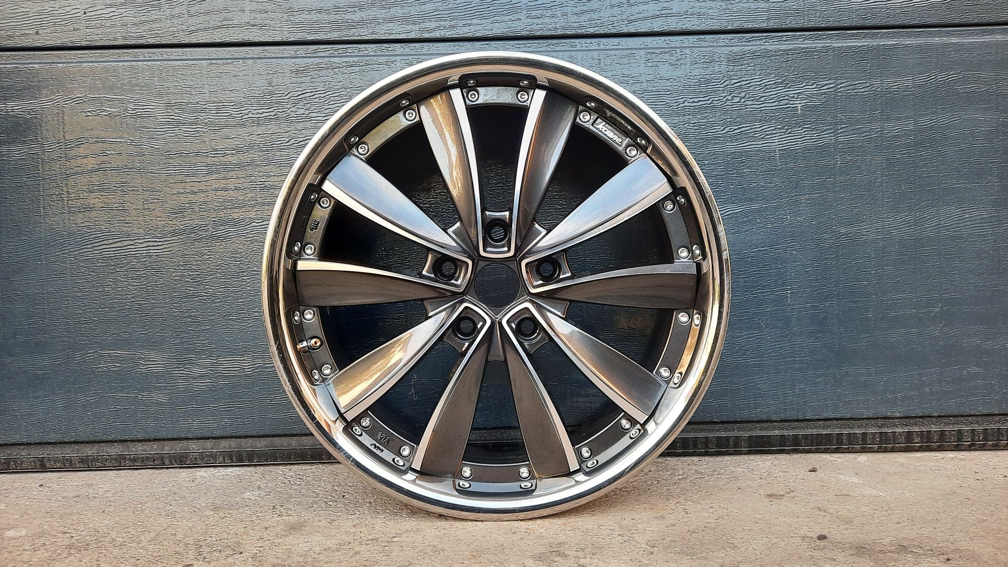 Alufelgi 18" BMW 5x120 z rantem