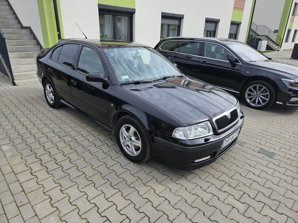 Skoda Octavia 1 stylistyczny pakiet VRS awaria silnika.