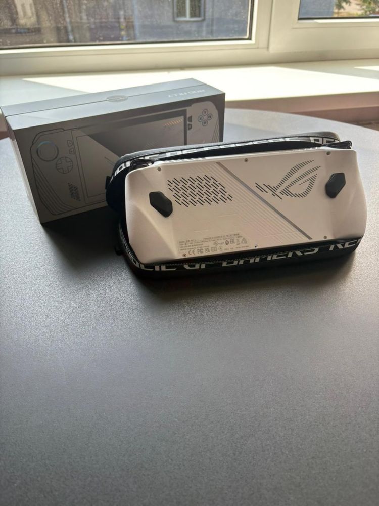 Asus ROG Ally консоль