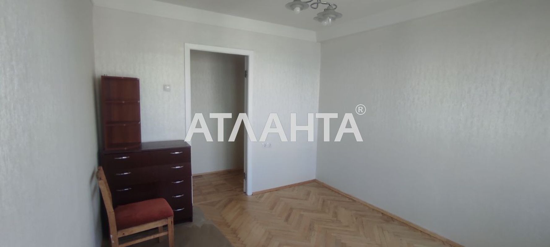 3 кімнатна квартира під постанови на Харківському шосе  21
