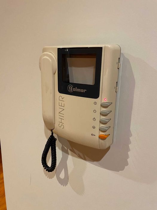 Intercomunicador com visor a funcionar