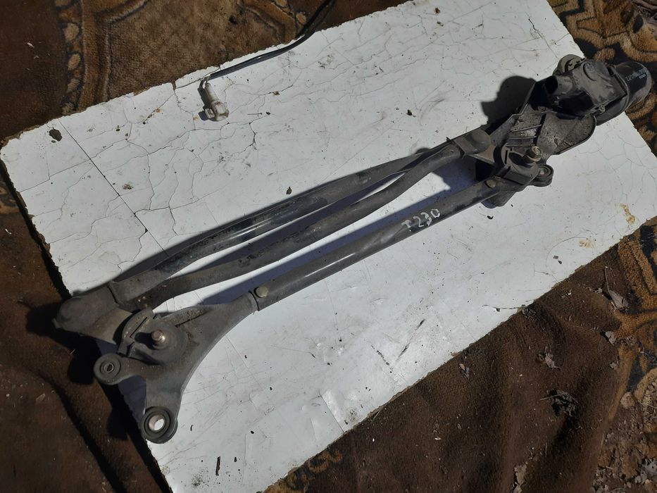Трапеція та моторчик дворников Тойота Селіка Т230 2005 рік