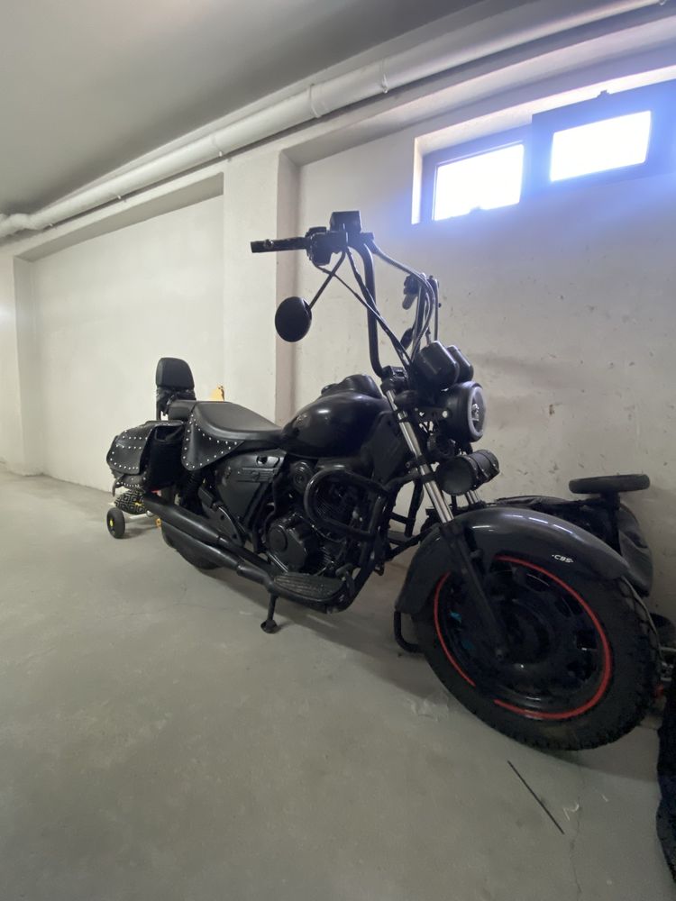 Keeway Superlight 125