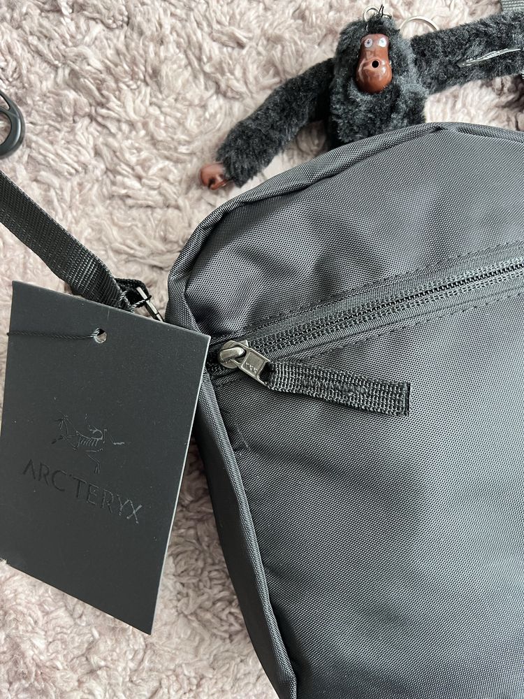 Сумка Arc'teryx з мавпочкою kipling!