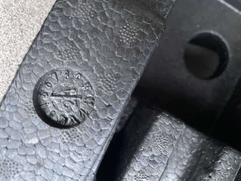 Органайзер для авто для домкрата і ключів, вставка в запаску.