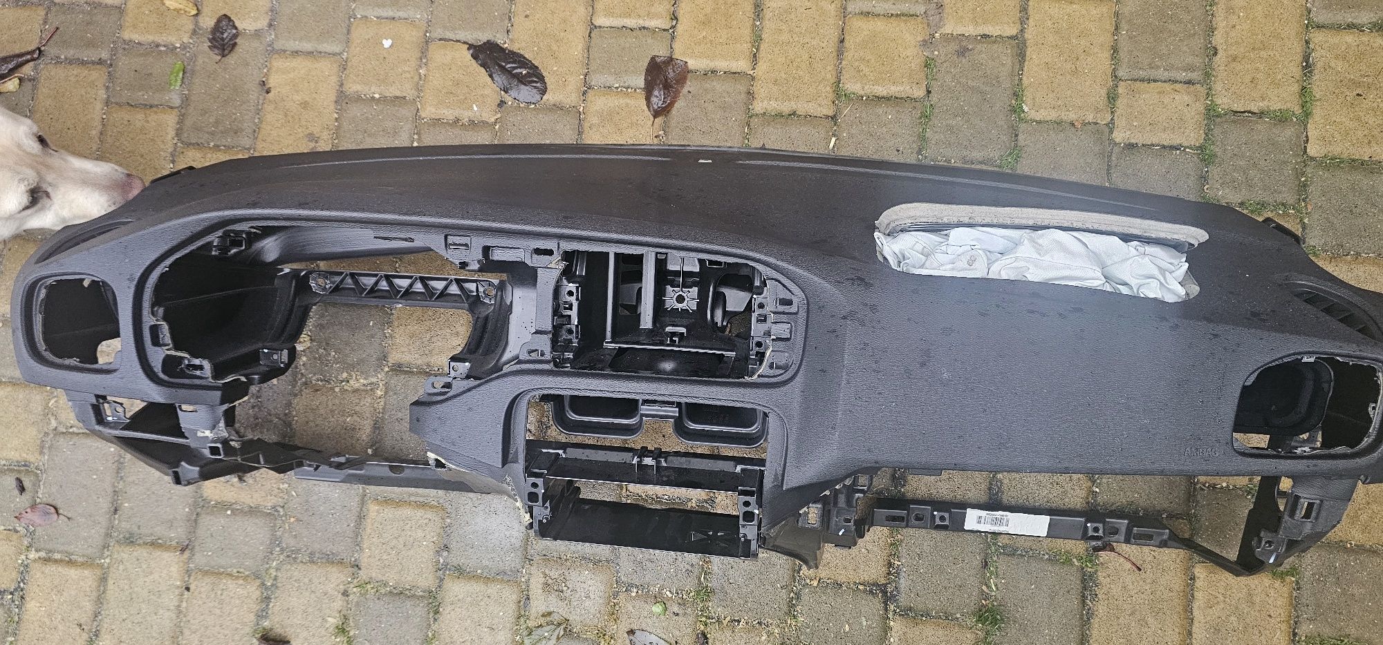 Konsola Kokpit Deska rozdzielcza Volvo v40 II 2014