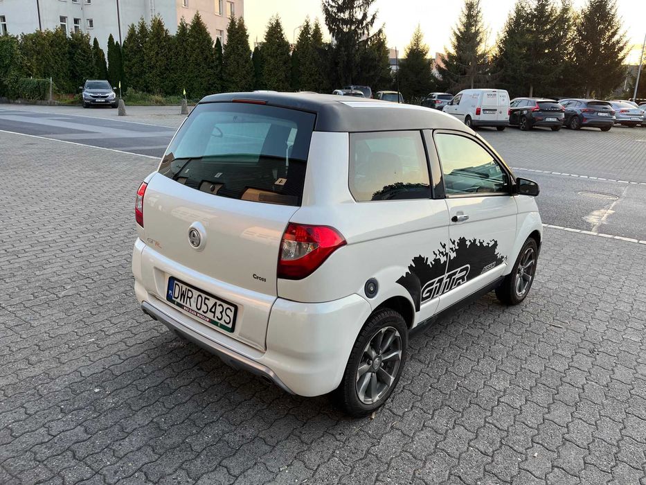 Aixam Crossover 7le, benzyna