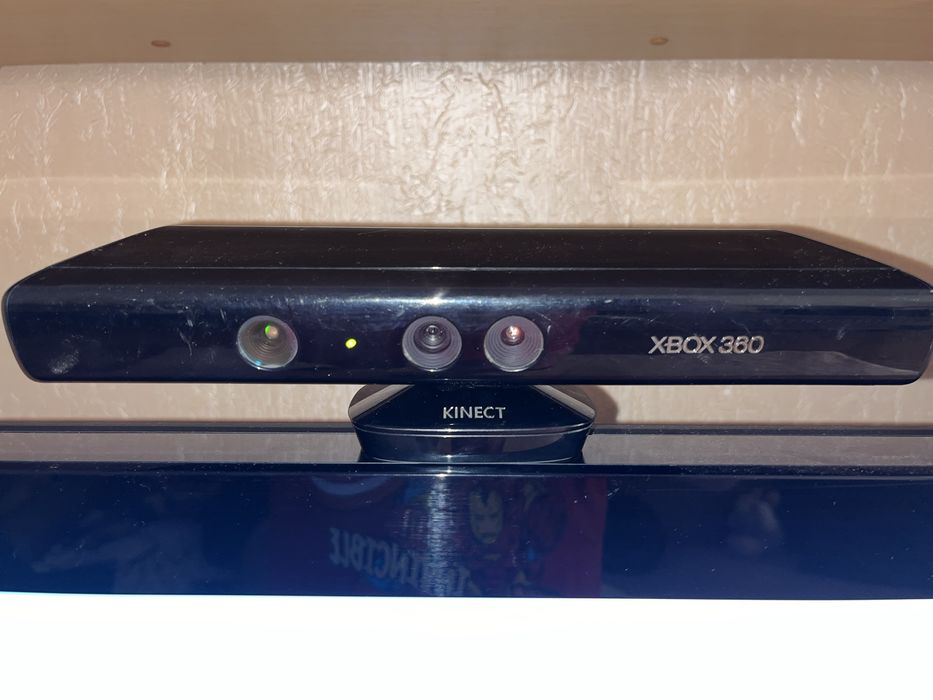 Продам XBOX360 Slim 320gb Kinect