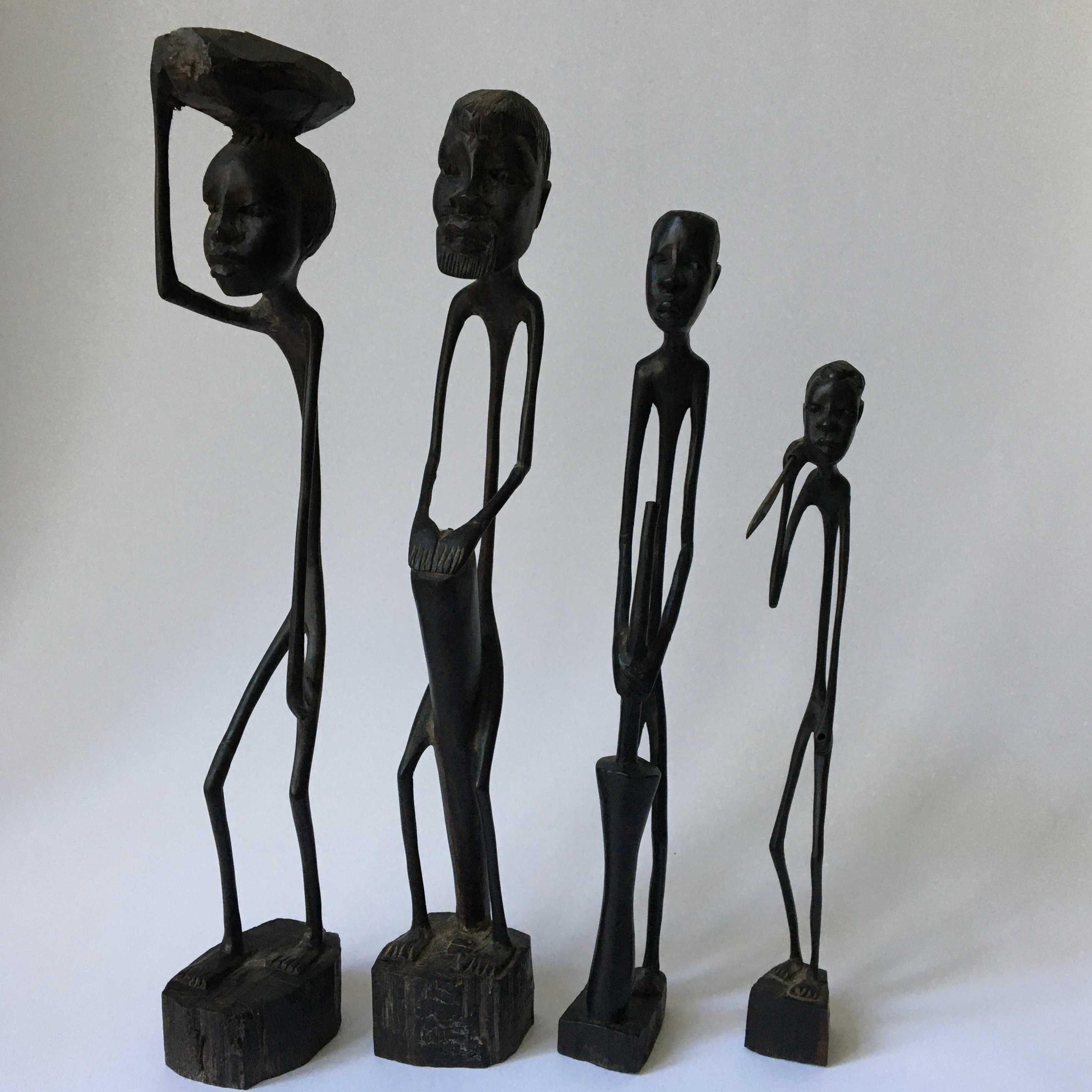 Esculturas estatuetas figuras africanas vintage Angola, em pau preto