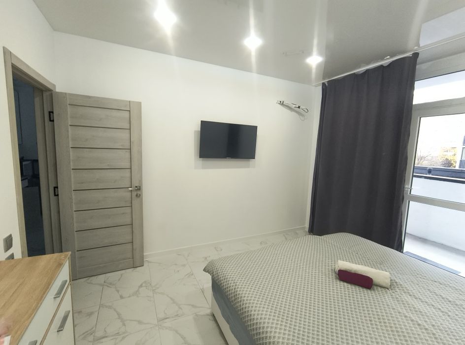 Простора квартира Gray, подобово ЖК Сіті-Парк, новобудова, центр міста