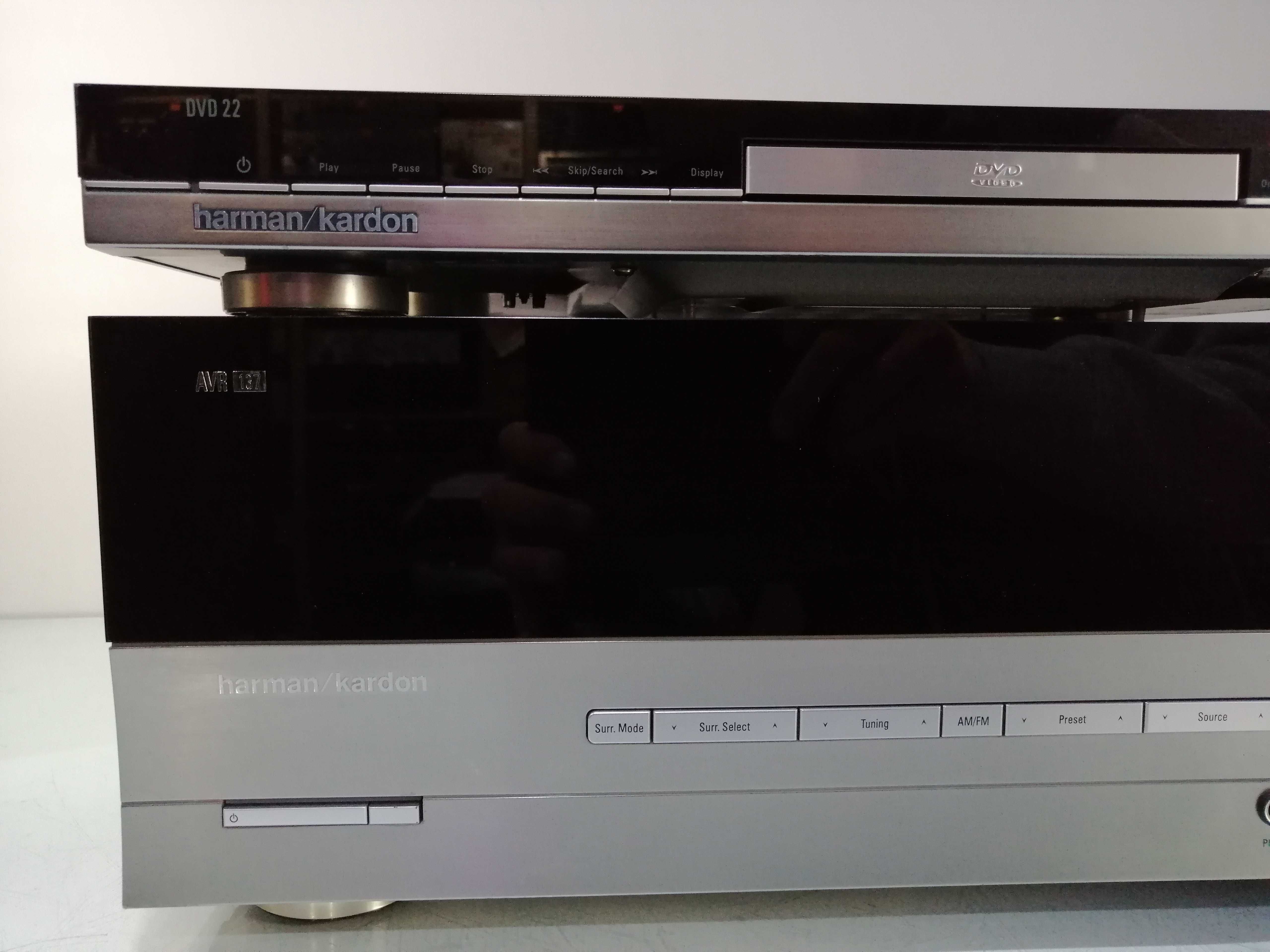 Amplituner Harman Kardon AVR 137 + Odtwarzacz DVD 22 + PILOTY