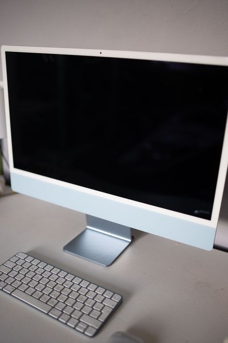 iMac 2021 24" niebieski M1 8GB RAM, 256GB pamięci