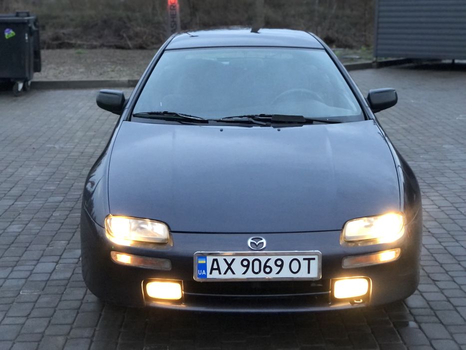 Mazda 323F BA 1998