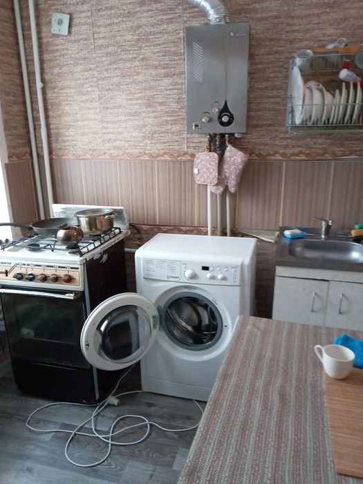 Сдам 2-х кiмнатну квартиру! Вiд господаря!!! Цiна 8 тисяч.