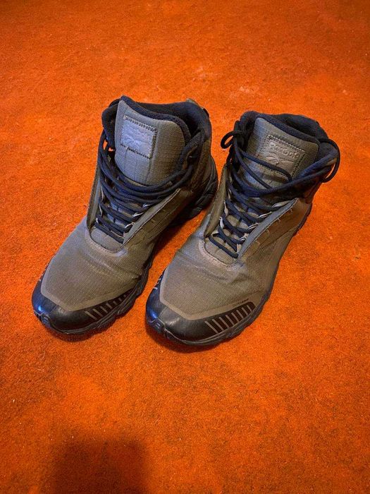 Чоловічі зимові кросівки Reebok thermowarm . Стан гарний розмір 42-43