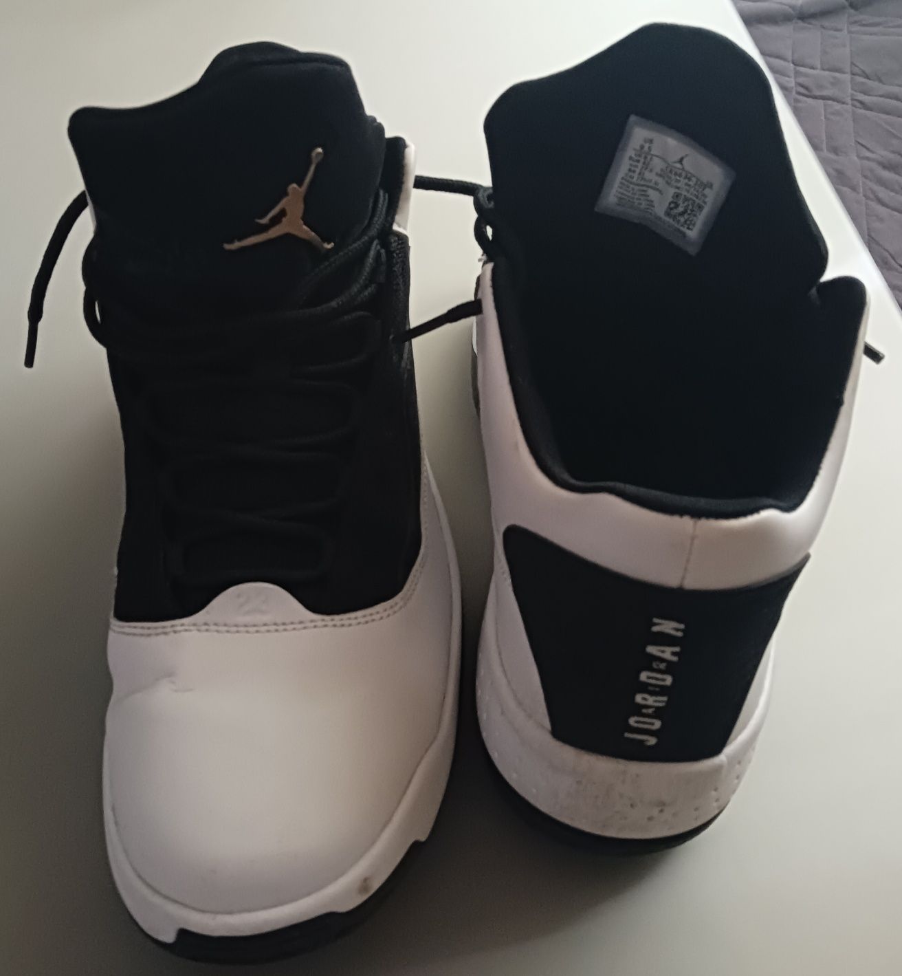 Buty sportowe typu Nike Jordan 43 rozmiar