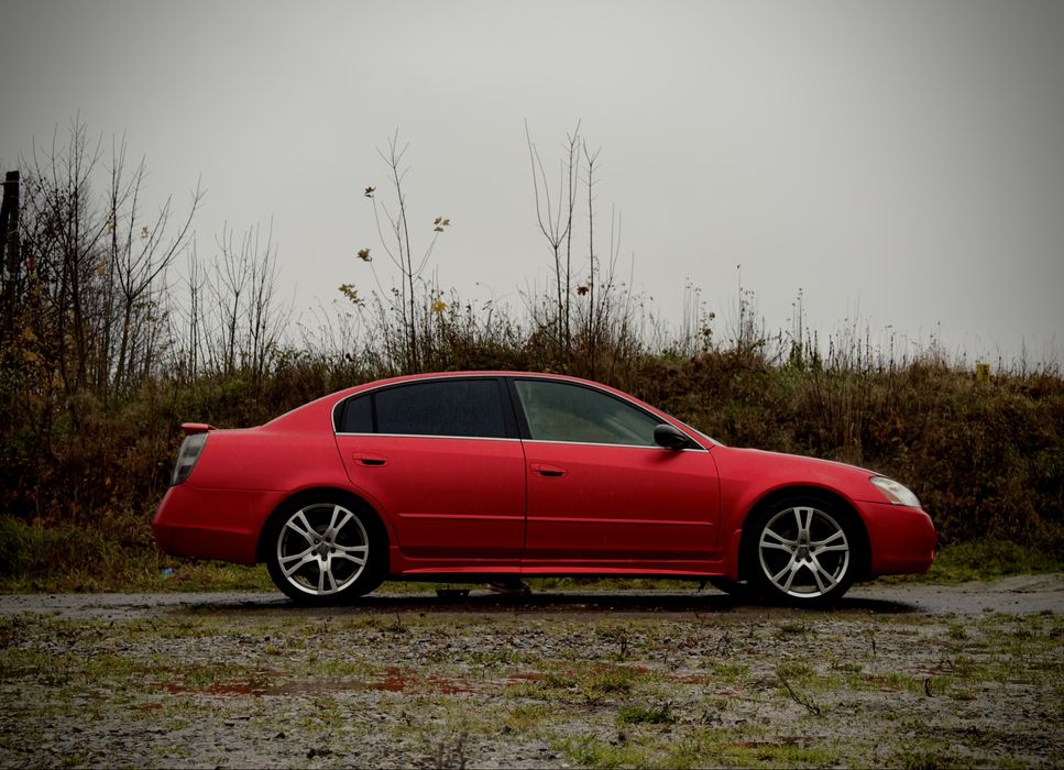 Nissan Altima 3.5 V6 250KM Manual