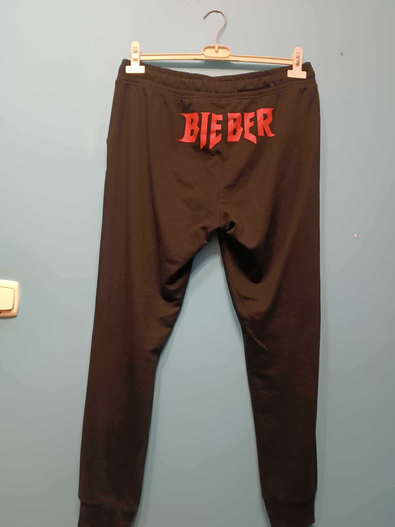 Spodnie dresowe czarne logo "Justin Bieber" regulacja w pasie M/L -H&M