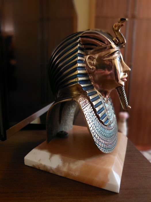 Маска Тутанхамона