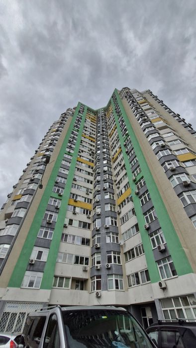 Продам 3к в ЖК Паркова Вежа Перемишльська вул. (Червонопільська), 2г