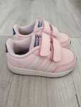 Buciki Adidas dla dziewczynki