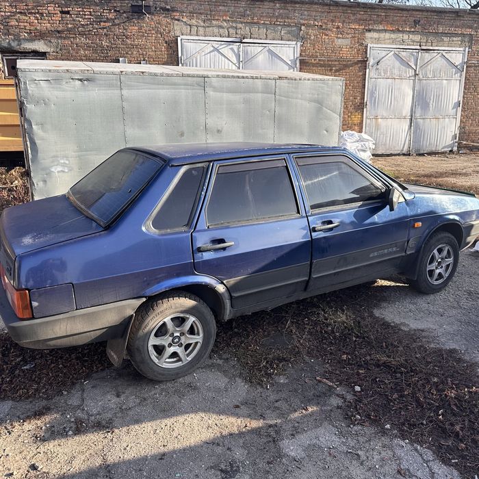 Продам Ваз 21099 После  ДТП