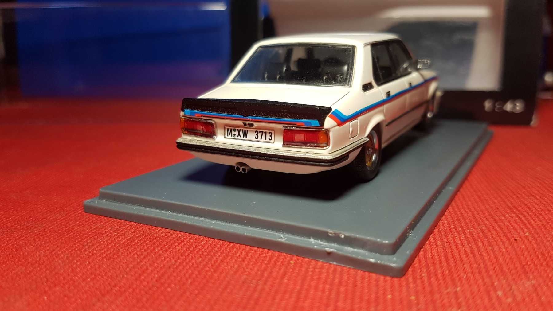 1/43 NEO BMW M5 535i (e12) 1980