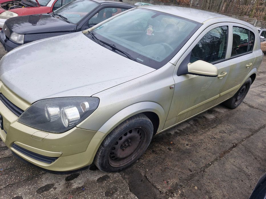 Opel Astra H 1.4 benzyna 90KM w całości na części #205