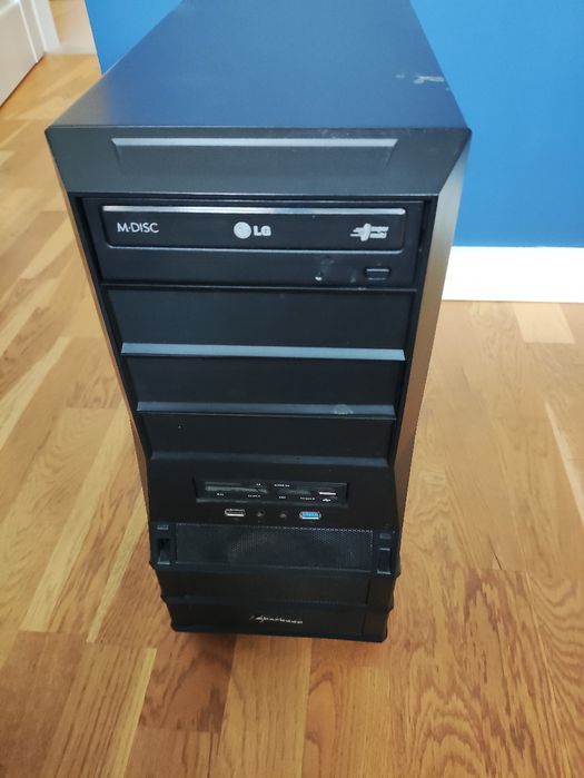 Komputer stacjonarny AMD FX-8320 / R9 200 2GB / 8GB RAM / SSD + HDD