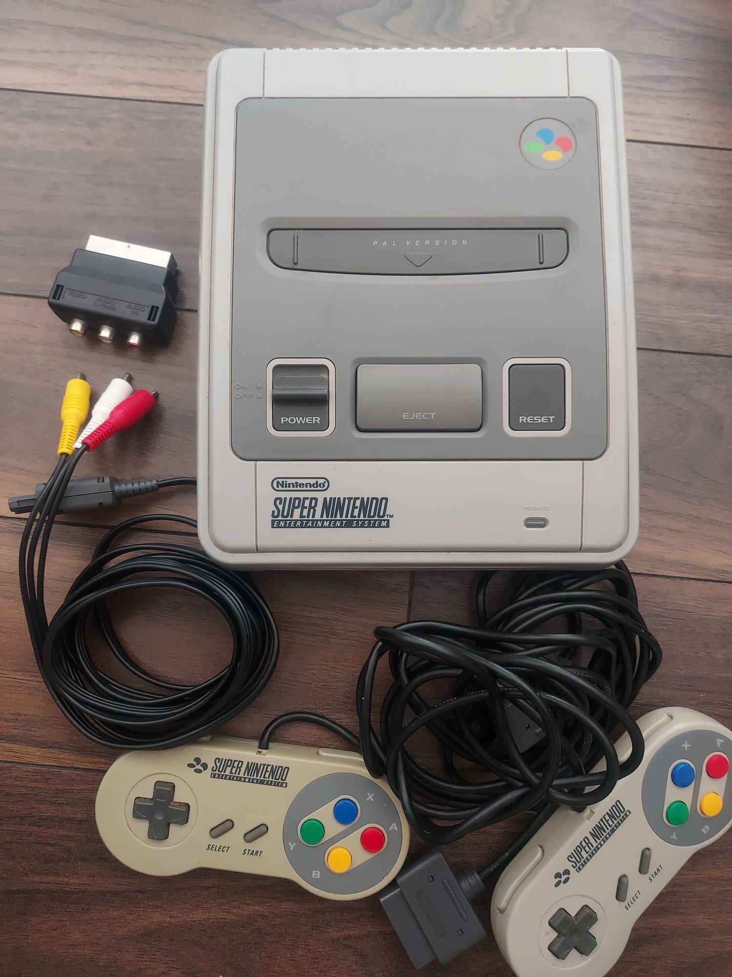 Super nintendo konsola do gier