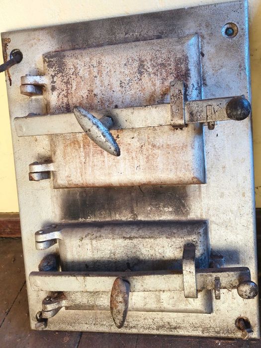 Drzwi do pieca kaflowego