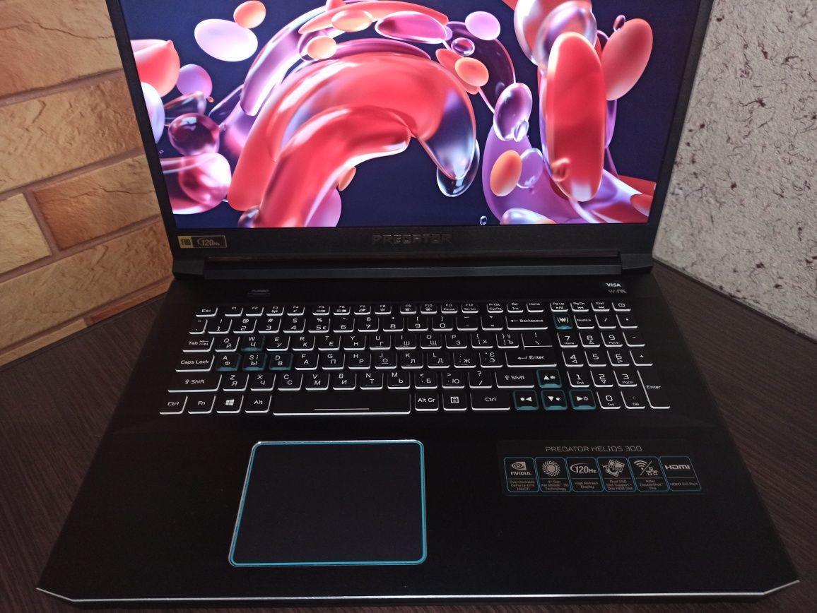 Acer predator Helios 300/1660 ti/i7-9750H/17.3