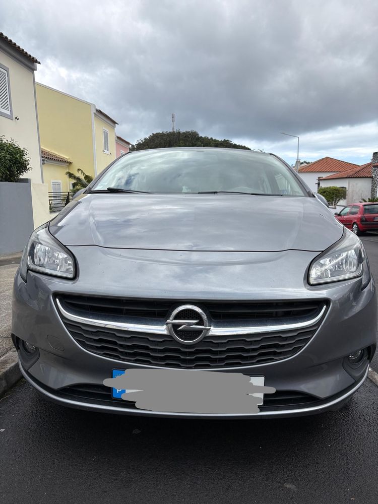 Opel corsa versão 120 anos