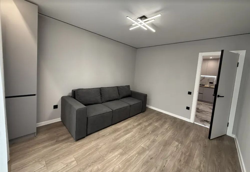 Продаж 2к квартири 67 кв. м на вул. Київська