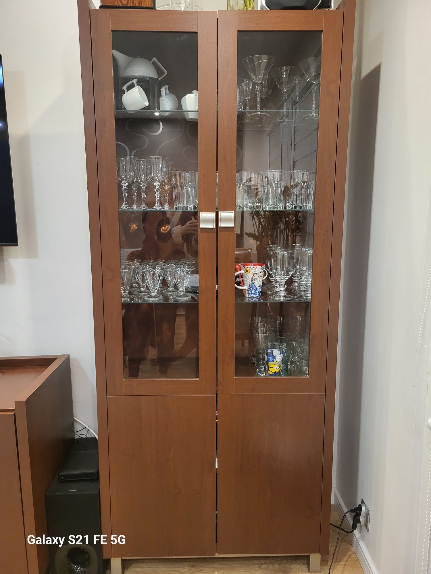 Meble do salonu komody i witryna